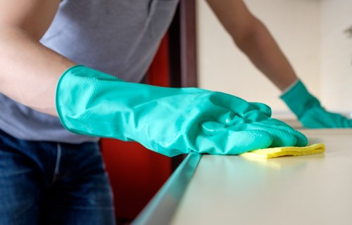 Deep cleaning support for a flat or house near Colliers Wood